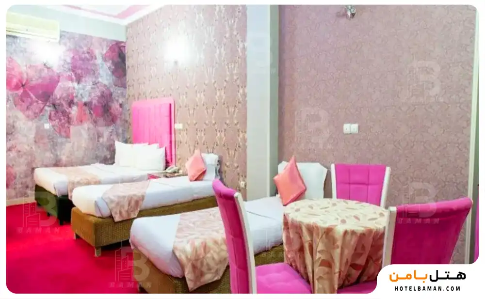 اتاق چهار نفره (اقامت با صبحانه)